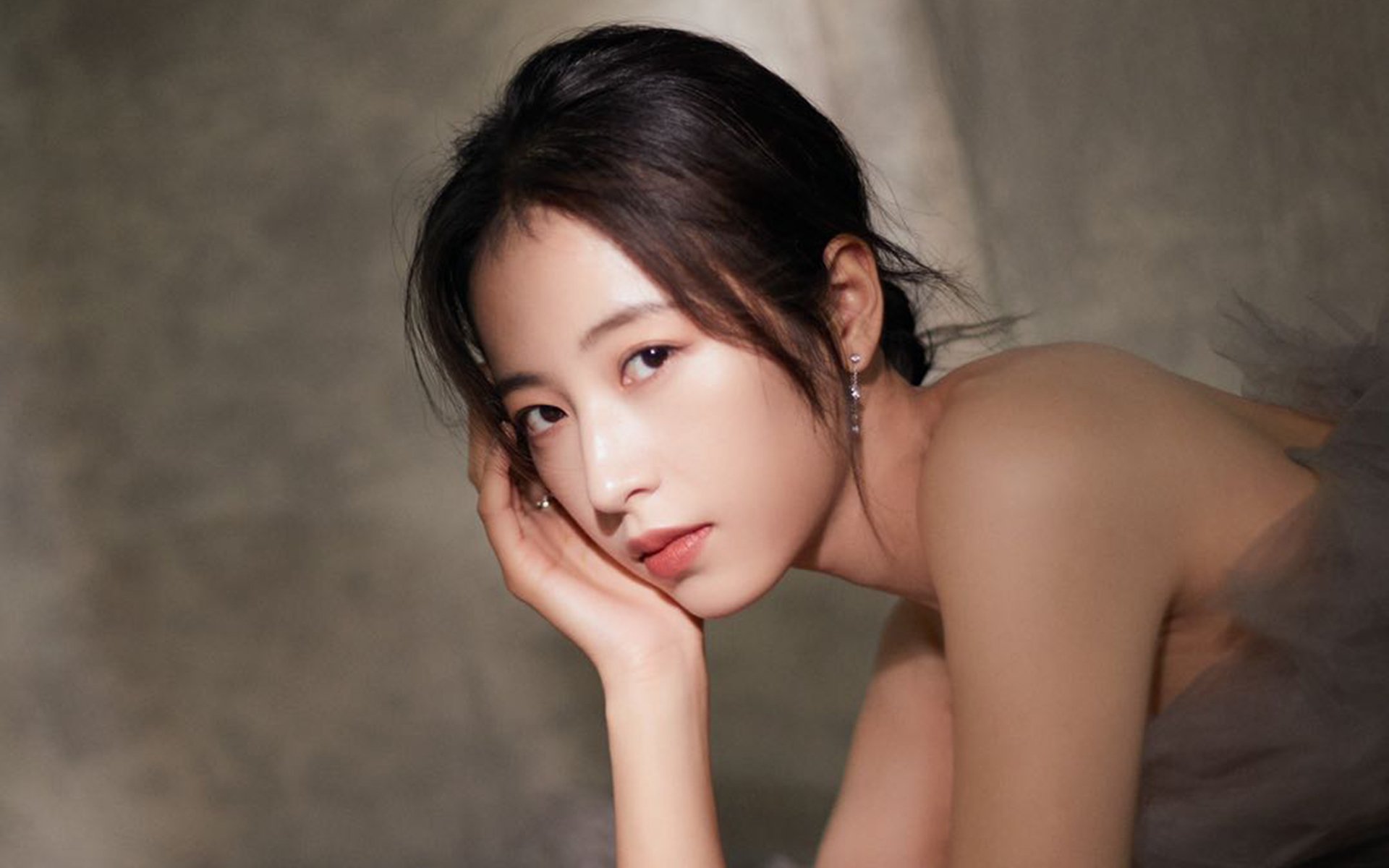 开云官方-NBA官方发布最佳防守球员，字母哥时隔三年再度当选，最佳防守阵容公布_字母哥一阵 76人三人在列