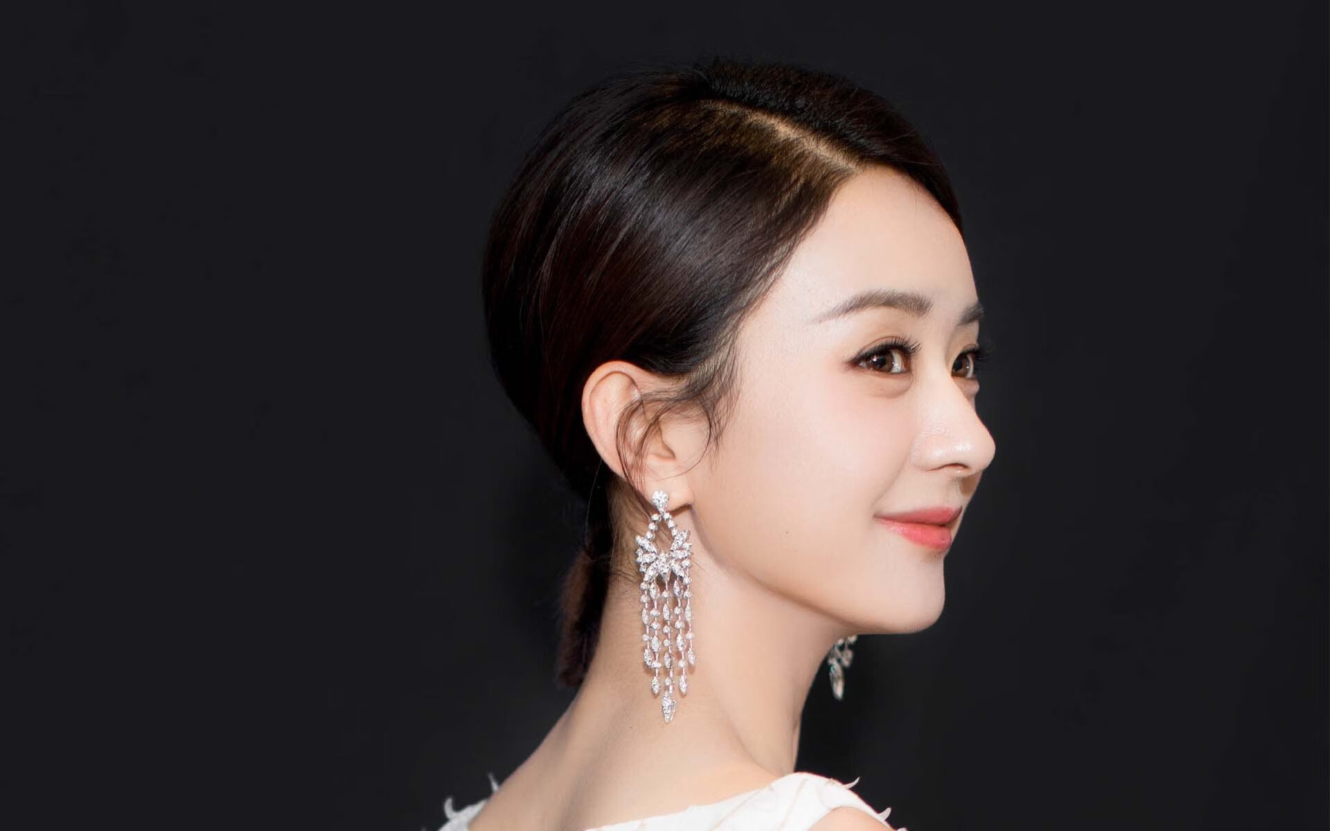 kaiyun体育app-曼联客场挑战伯恩茅斯,胜负难断,曼联对伯恩利的目前比分结果