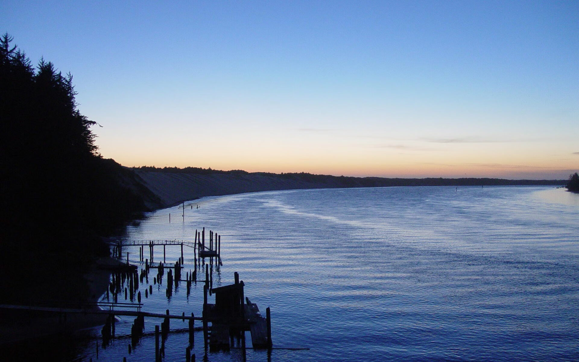 开云·体育官网-皇马遭遇两连败,积分榜跌至第七,皇马100分夺冠赛季积分榜